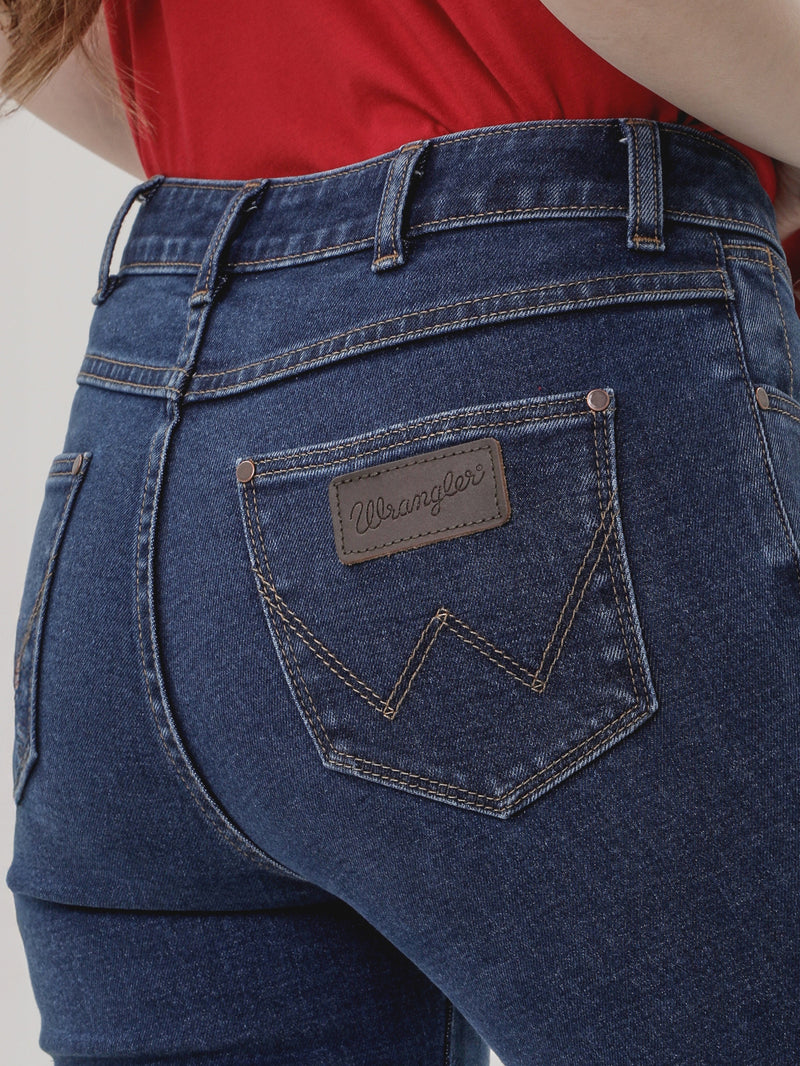กางเกงยีนส์ผู้หญิง คอลเลคชั่น EVERYDAY WITH WRANGLER SLIM FIT เอวกลาง ทรงเข้ารูป สียีนส์กลาง