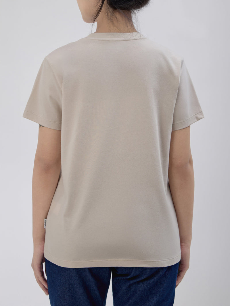 เสื้อยืดแขนสั้นผู้หญิง ทรงตรง สีเบจ