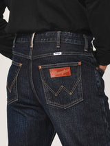 กางเกงยีนส์ผู้ชาย คอลเลคชั่น BIKER LOOK MWZ FIT เอวกลาง ทรงตรง สียีนส์เข้ม