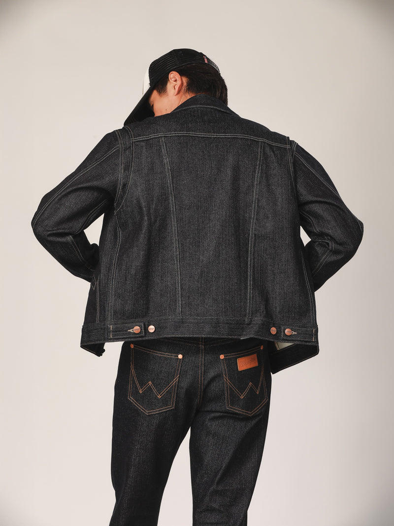 เสื้อแจ็คเก็ตผู้ชาย คอลเลคชั่น BIKER LOOK ทรงตรง สียีนส์ผ้าดิบ