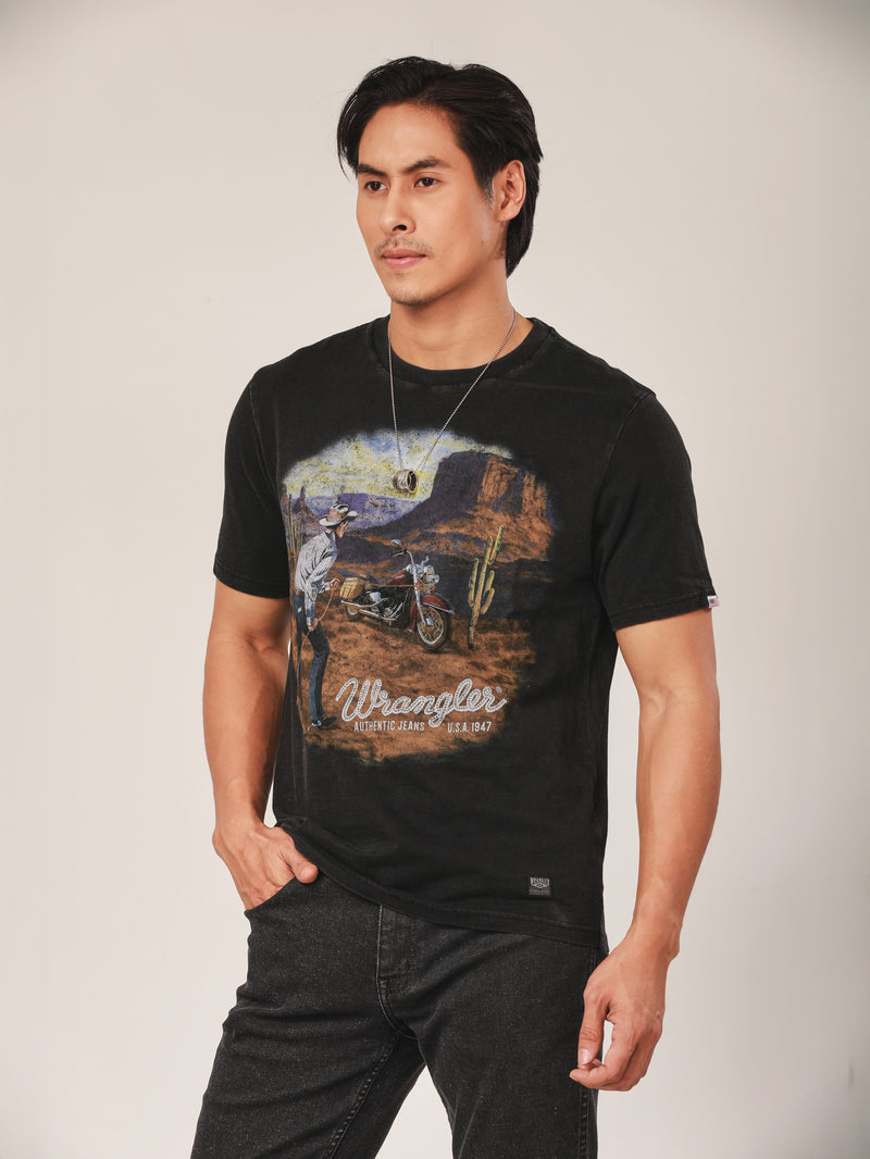 เสื้อยืดแขนสั้นผู้ชาย คอลเลคชั่น BIKER LOOK ทรงตรง สีดำ