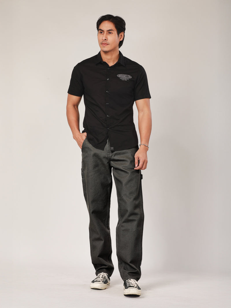 เสื้อเชิ้ตแขนสั้นผู้ชาย คอลเลคชั่น BIKER LOOK SLIM FIT สีดำ