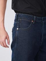 กางเกงยีนส์ผู้ชาย FRONTIER FIT เอวกลาง ทรงกระบอก สียีนส์กลาง