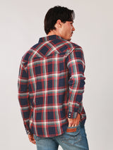 เสื้อเชิ้ตแขนยาวผู้ชาย คอลเลคชั่น WRANGLER LEGENDS ทรงตรง สีแดง