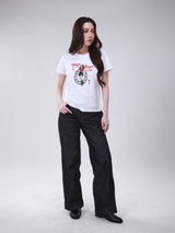 เสื้อยืดแขนสั้นผู้หญิง คอลเลคชั่น WRANGLER LEGENDS ทรงตรง สีครีม