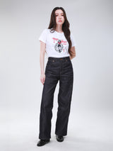 เสื้อยืดแขนสั้นผู้หญิง คอลเลคชั่น WRANGLER LEGENDS ทรงตรง สีครีม