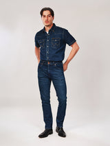 เสื้อเชิ้ตแขนสั้นผู้ชาย คอลเลคชั่น WRANGLER LEGENDS ทรงตรง สียีนส์กลาง