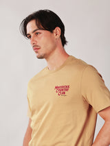 เสื้อยืดแขนสั้นผู้ชาย คอลเลคชั่น WRANGLER LEGENDS ทรงตรง สีเบจ