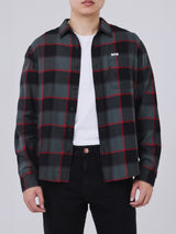 เสื้อเชิ้ตแขนยาวผู้ชาย ทรงตรง สีเขียวมะกอก