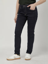 กางเกงยีนส์ผู้หญิง LARA FIT เอวกลาง ทรงเข้ารูป สียีนส์เข้ม