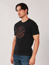 เสื้อยืดแขนสั้นผู้ชาย คอลเลคชั่น WRANGLER LEGENDS ทรงตรง สีดำ