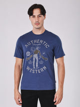 เสื้อยืดแขนสั้นผู้ชาย คอลเลคชั่น BEYOND INDIGO ทรงตรง สีกรมท่า