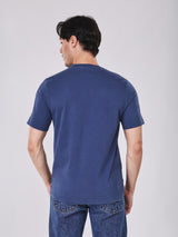 เสื้อยืดแขนสั้นผู้ชาย คอลเลคชั่น BEYOND DENIM ทรงตรง สีกรมท่า