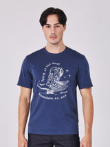 เสื้อยืดแขนสั้นผู้ชาย คอลเลคชั่น BEYOND INDIGO ทรงตรง สีกรมท่า