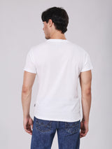 เสื้อยืดแขนสั้นผู้ชาย คอลเลคชั่น BEYOND DENIM SLIM FIT สีขาว