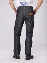 กางเกงยีนส์ผู้ชาย คอลเลคชั่น BEYOND DENIM TEXAS FIT เอวกลาง ทรงตรง สียีนส์ผ้าดิบ