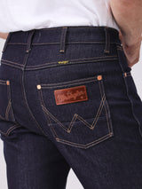 กางเกงยีนส์ผู้ชาย คอลเลคชั่น BEYOND INDIGO BOOTCUT FIT เอวสูง ทรงขาม้า สียีนส์ผ้าดิบ