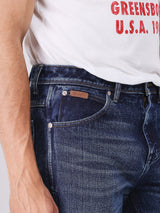 กางเกงยีนส์ผู้ชาย คอลเลคชั่น BEYOND DENIM TEXAS FIT เอวกลาง ทรงตรง สียีนส์กลาง