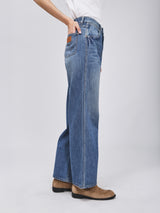 กางเกงยีนส์ผู้หญิง คอลเลคชั่น BEYOND DENIM LOOSE FIT เอวสูง ทรงหลวม สียีนส์อ่อน