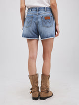 กางเกงขาสั้นผู้หญิง คอลเลคชั่น BEYOND INDIGO สียีนส์อ่อน