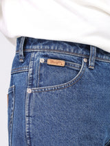 กางเกงยีนส์ผู้ชาย คอลเลคชั่น BEYOND INDIGO TEXAS FIT เอวกลาง ทรงตรง สียีนส์อ่อน