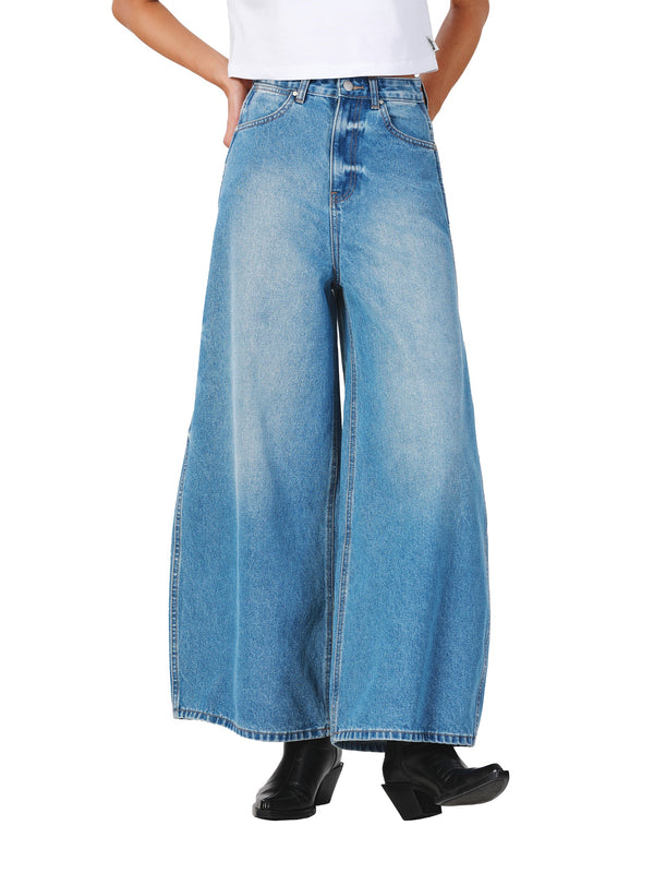 BARREL FIT EVERYDAY WITH WRANGLER COLLECTION BALLOON HIGH RISE BALLOON RELAXED WOMEN'S JEANS LIGHT INDIGO