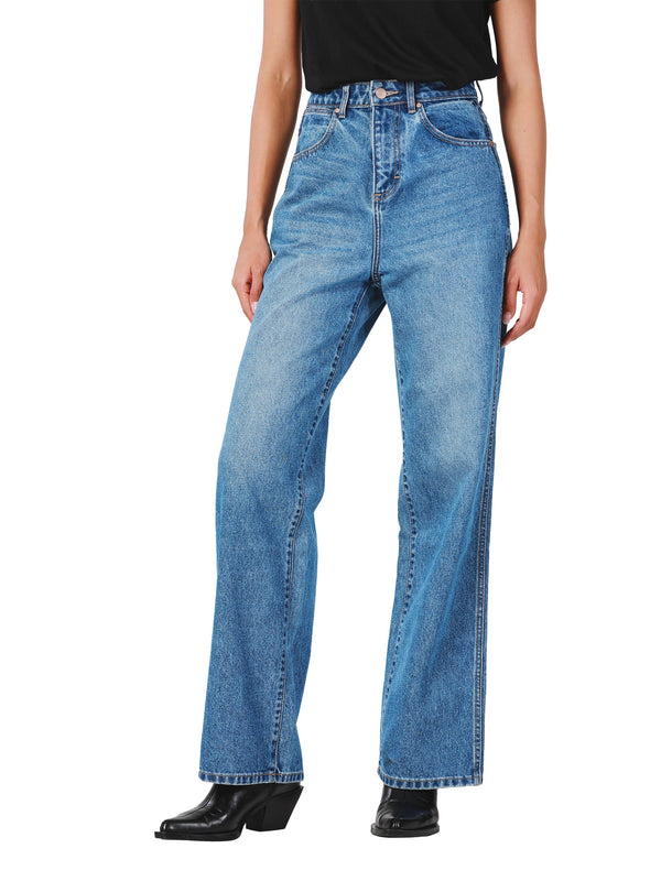 LOOSE FIT EVERYDAY WITH WRANGLER COLLECTION HIGH RISE RELAXED WOMEN'S JEANS MID INDIGO