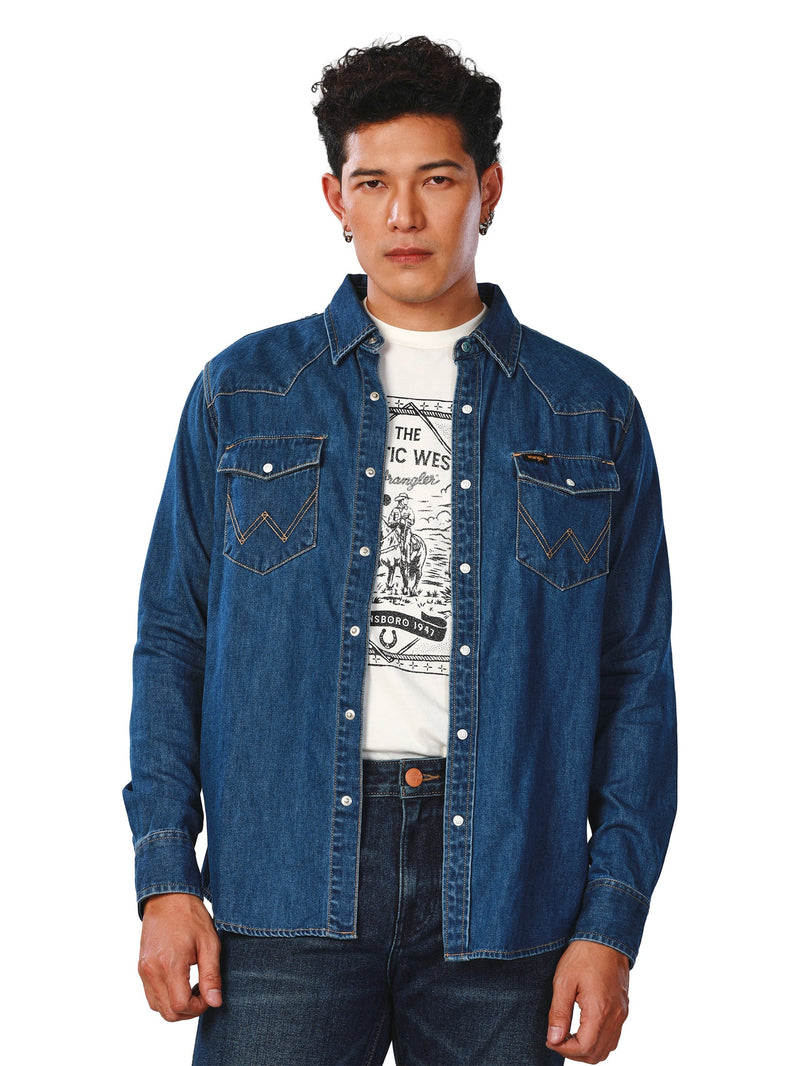 เสื้อเชิ้ตแขนยาวผู้ชาย คอลเลคชั่น EVERYDAY WITH WRANGLER ทรงตรง สียีนส์กลาง