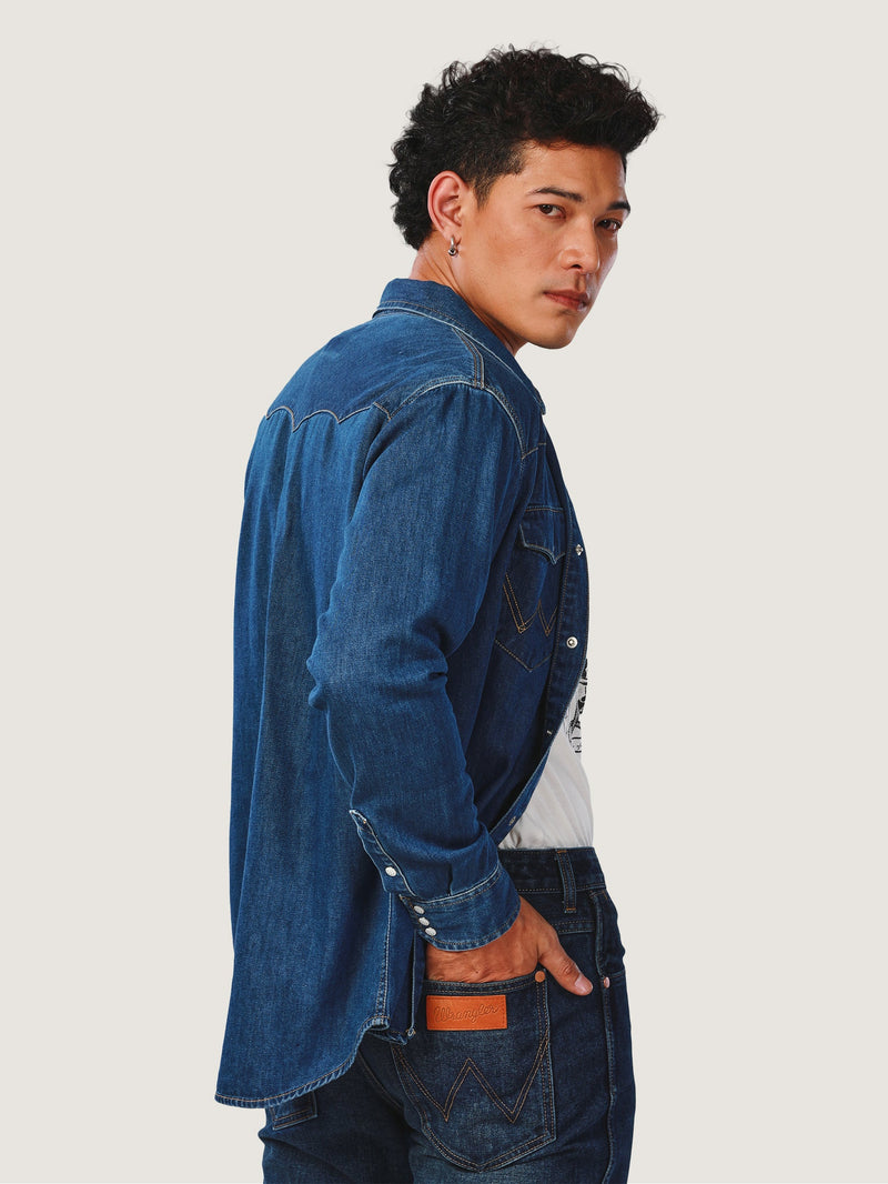 เสื้อเชิ้ตแขนยาวผู้ชาย คอลเลคชั่น EVERYDAY WITH WRANGLER ทรงตรง สียีนส์กลาง