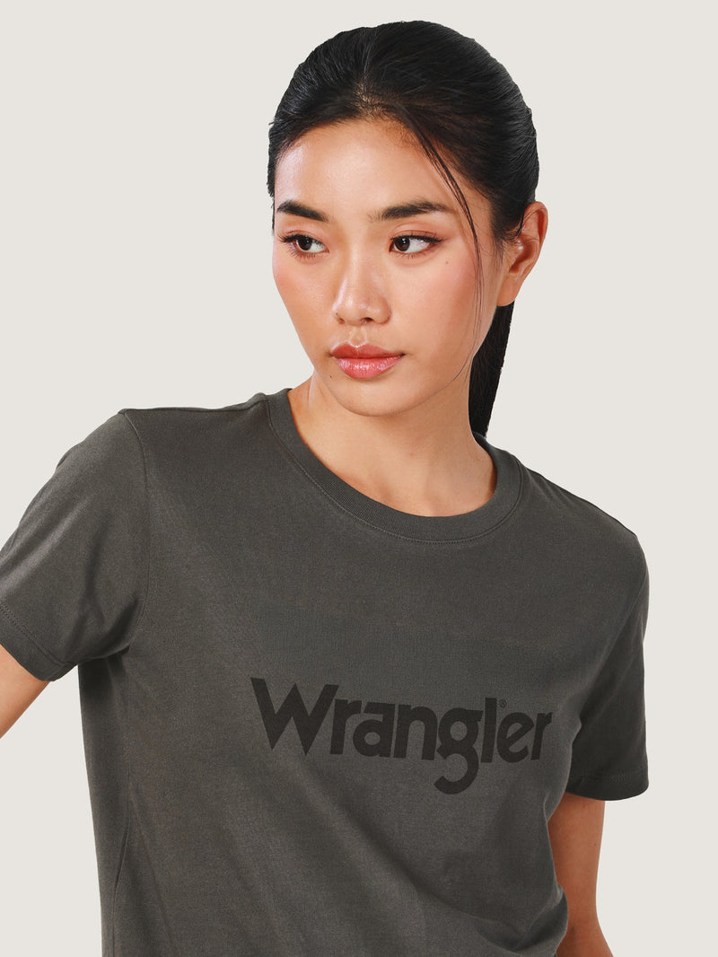 เสื้อยืดแขนสั้นผู้หญิง คอลเลคชั่น EVERYDAY WITH WRANGLER ทรงตรง สีเทา