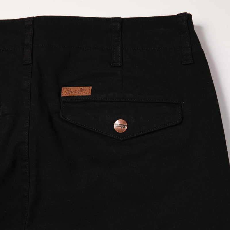 กางเกงขายาวผู้ชาย คอลเลคชั่น LEGEND OF WRANGLER CHINO FIT เอวกลาง ทรงตรง สีดำ