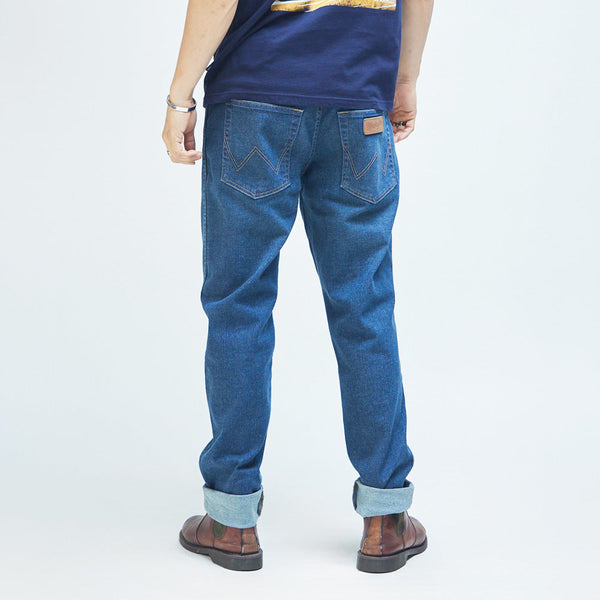 TEXAS TAPER FIT WRANGLER KEEPS YOU COOL COLLECTION MID RISE REGULAR MEN'S JEANS MID INDIGO