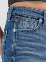 กางเกงยีนส์ผู้หญิง คอลเลคชั่น WRANGLER X HOT WHEELS BOOTCUT FIT เอวสูง ทรงขาม้า สียีนส์เข้ม