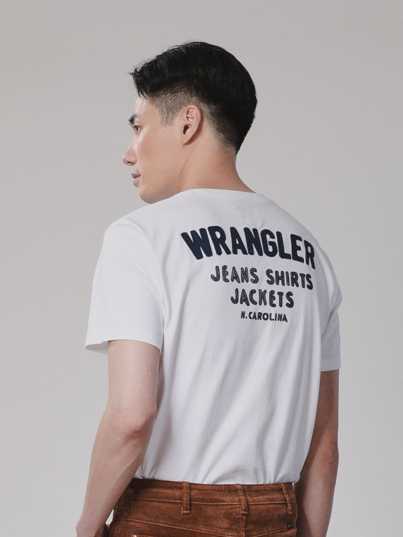 เสื้อยืดแขนสั้นผู้ชาย คอลเลคชั่น LEGEND OF WRANGLER ทรงตรง สีครีม