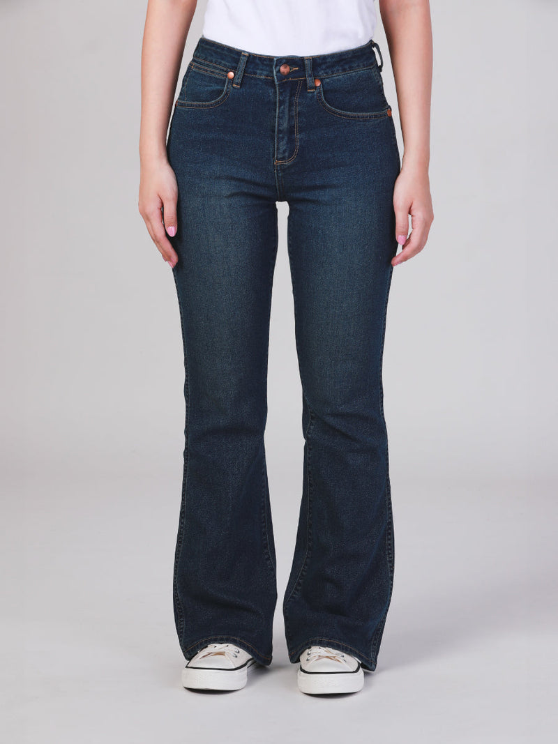 WESTWARD FIT LEGEND OF WRANGLER COLLECTION HIGH RISE REGULAR-BOOTCUT WOMEN'S JEANS MID INDIGO