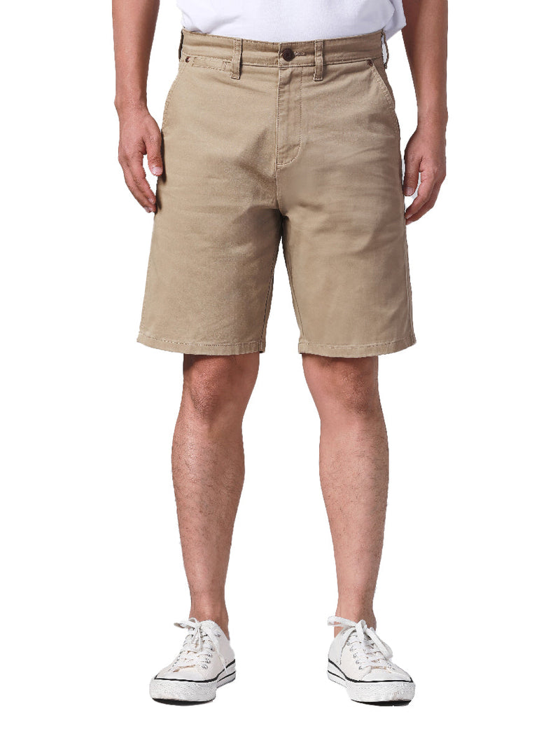 CHINO FIT LEGEND OF WRANGLER COLLECTION MID RISE REGULAR MEN'S CHINO SHORTS BROWN