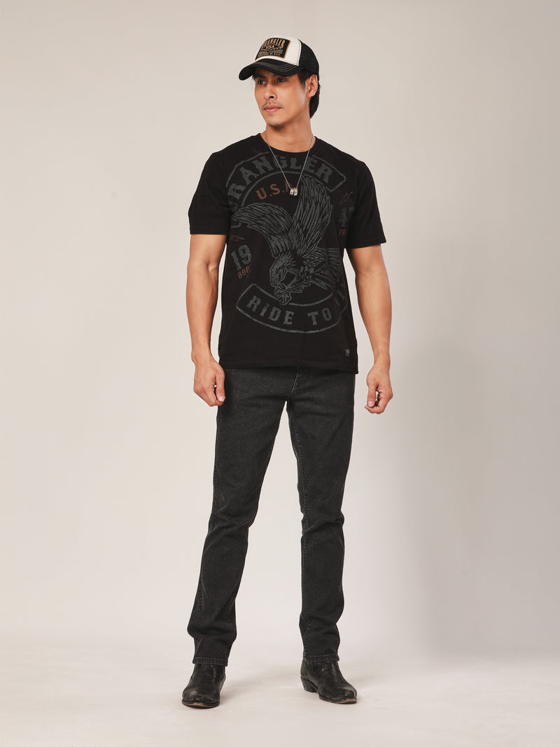 เสื้อยืดแขนสั้นผู้ชาย ทรงตรง สีดำ