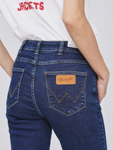 กางเกงยีนส์ผู้หญิง SLIM FIT เอวกลาง ทรงเข้ารูป สียีนส์กลาง