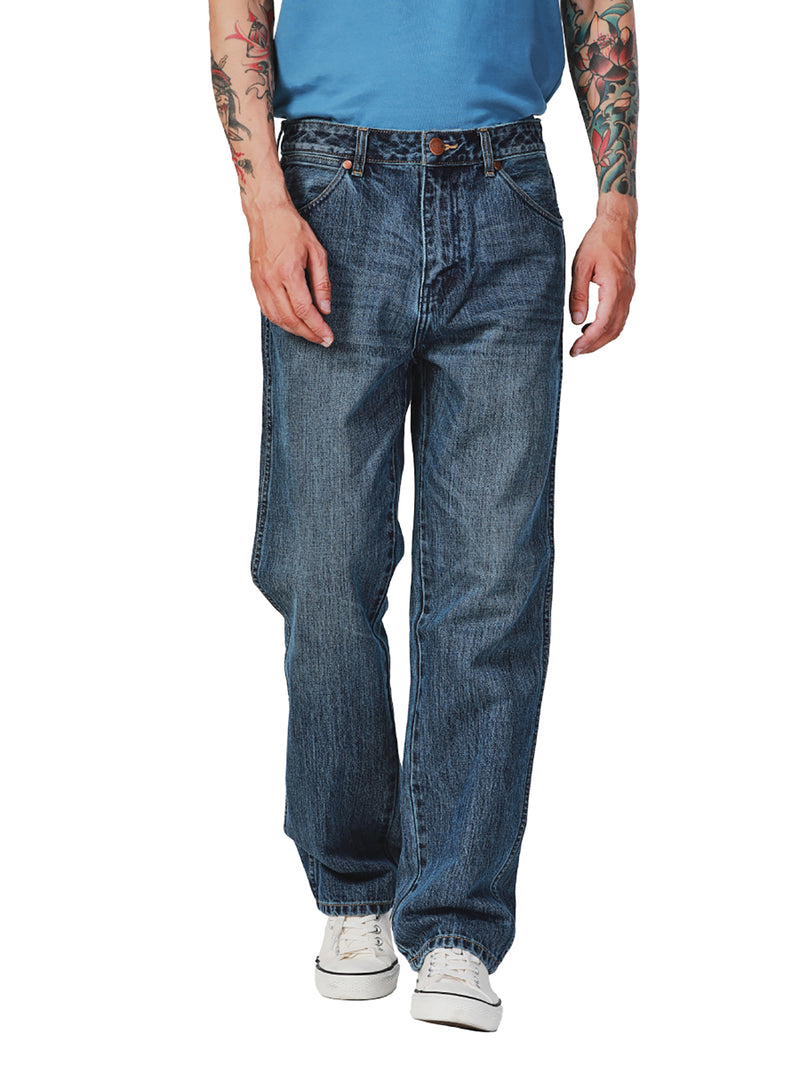 FRONTIER FIT LEGEND OF WRANGLER COLLECTION MID RISE COMFORT MEN'S JEANS LIGHT INDIGO